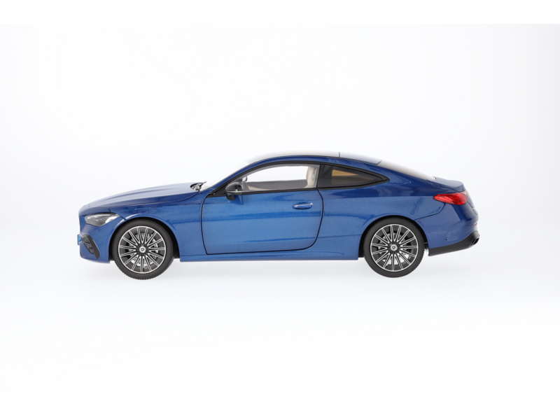 CLE Coupé, AMG Line, C236