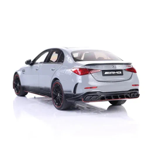 Modellino Mercedes-AMG C 63 S E Performance F1 Edition 1:18