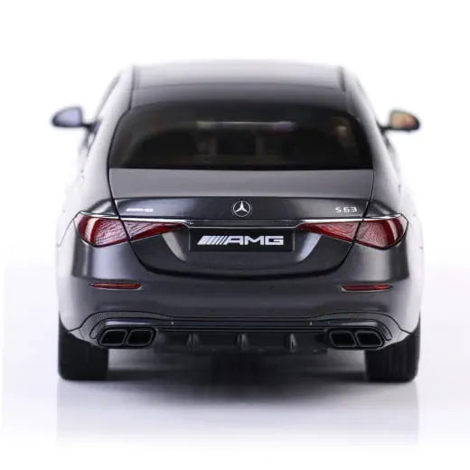 Modellino Mercedes-AMG Classe S V223 63 AMG Manufaktur Graphit Grey Magno Scala 1:18