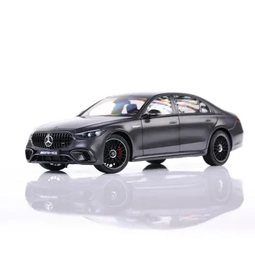 Modellino Mercedes-AMG Classe S V223 63 AMG Manufaktur Graphit Grey Magno Scala 1:18