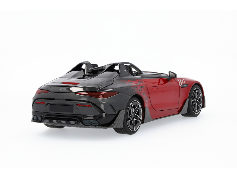Modellino Mercedes-AMG PureSpeed R232 in Scala 1:18 NZG – Le Mans Red