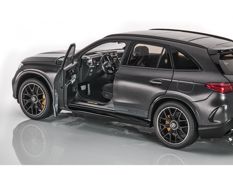 Modellino Mercedes-AMG GLC X254 63 AMG Manufaktur 1:18
