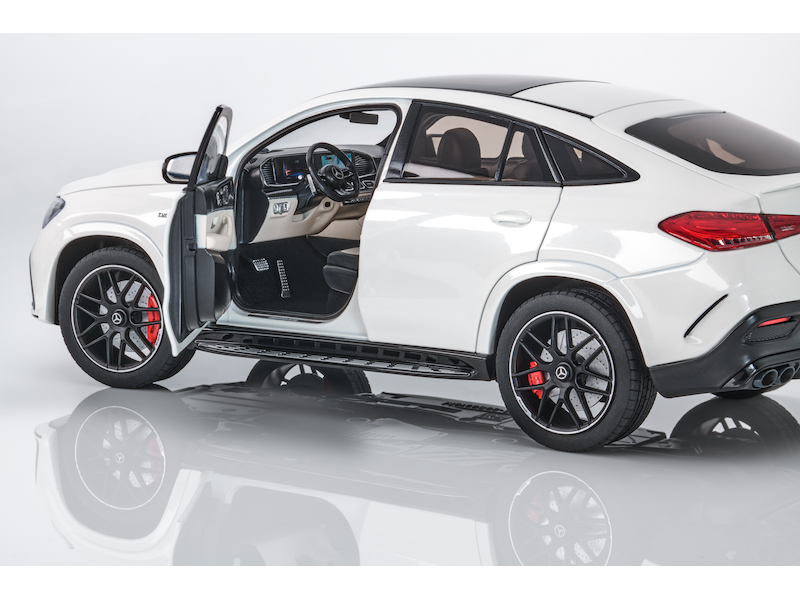 Modellino Mercedes-AMG GLE 53 4MATIC+ Coupé C167 1:18