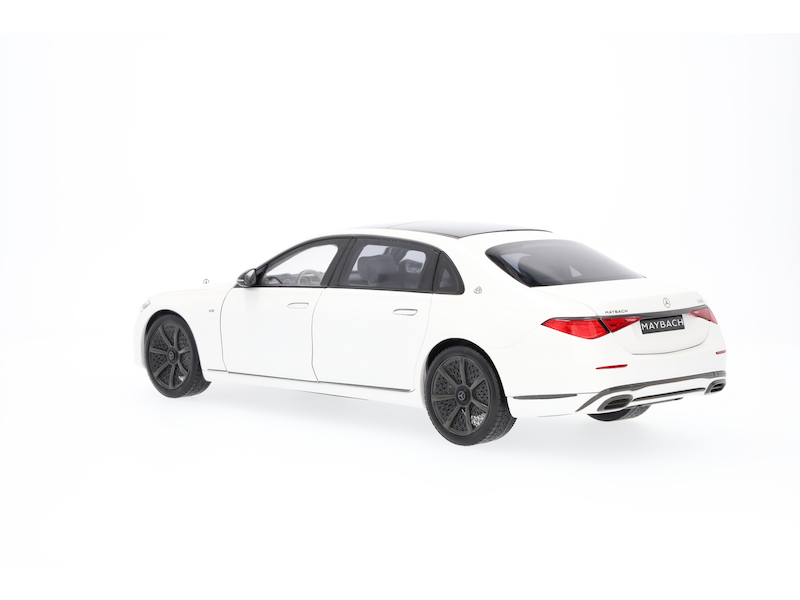 Mercedes-Maybach S 680 4MATIC Night Series X223 scala 1:18