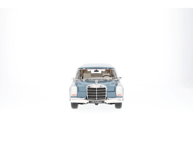 W100 Pullman 600 (1963-1981) Scala 1:18