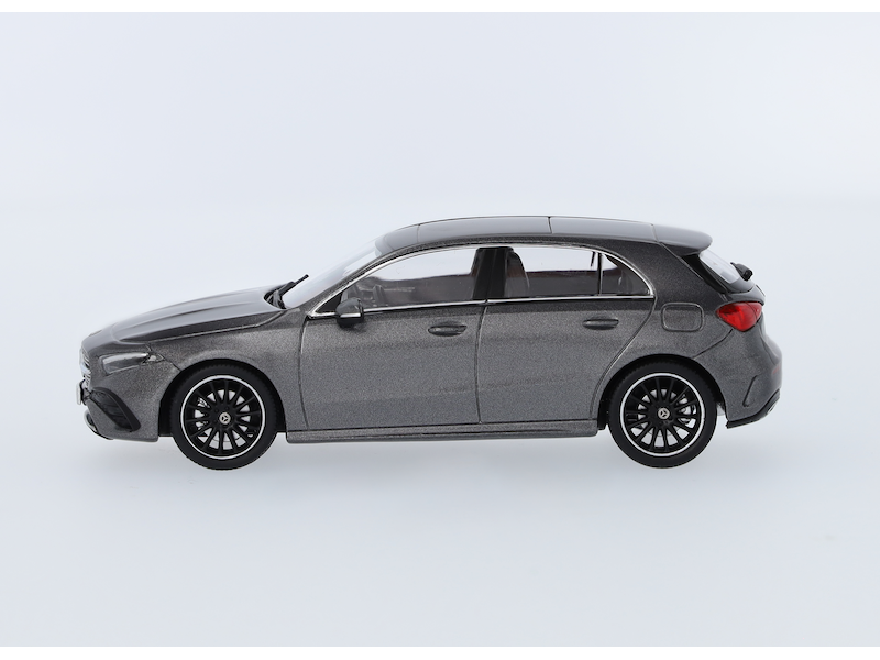 Classe A Berlina compatta AMG Line W177 Scala 1:43
