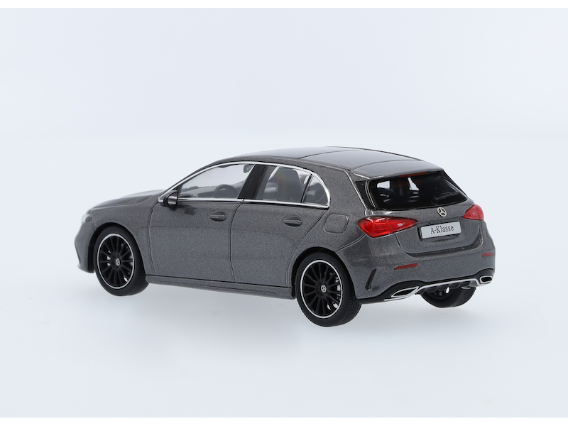 Classe A Berlina compatta AMG Line W177 Scala 1:43