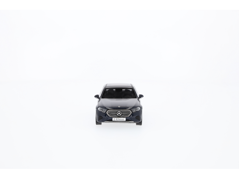 Class and, sedan avantgarde w214 blue nautical scale 1:43