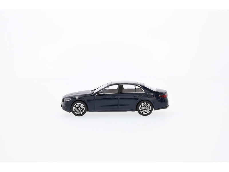 Class and, sedan avantgarde w214 blue nautical scale 1:43