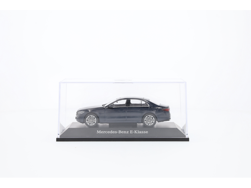 Class and, sedan avantgarde w214 blue nautical scale 1:43